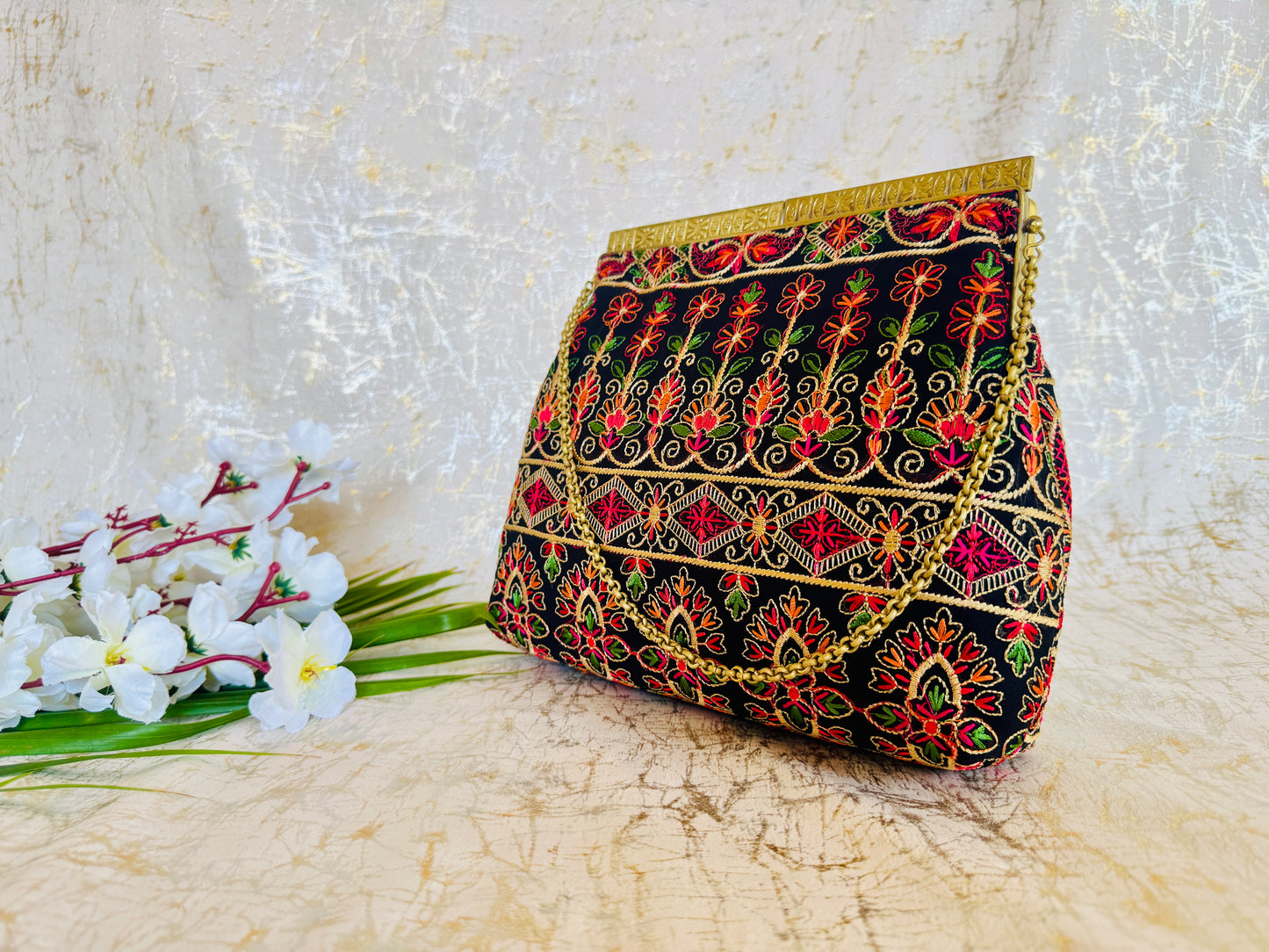 Rangrez Vintage Clutch