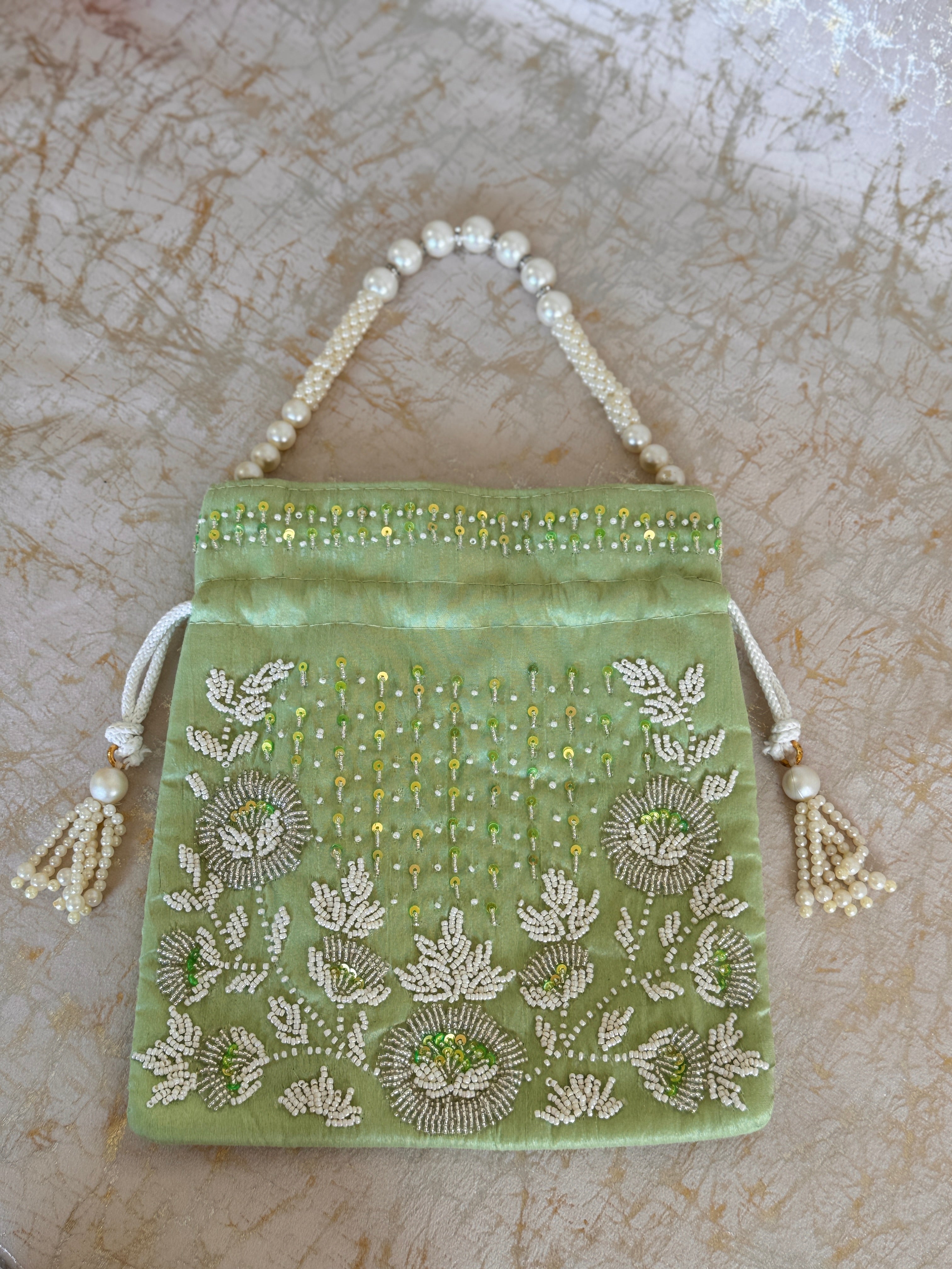 Shehzaadi Potli