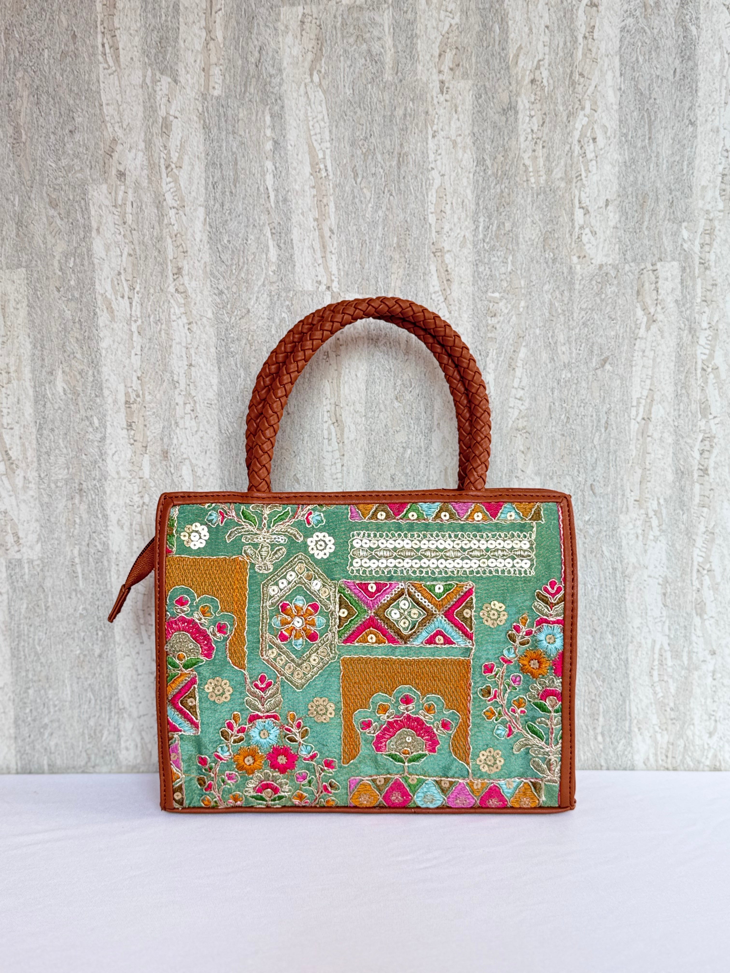 Artista Zari Box Tote