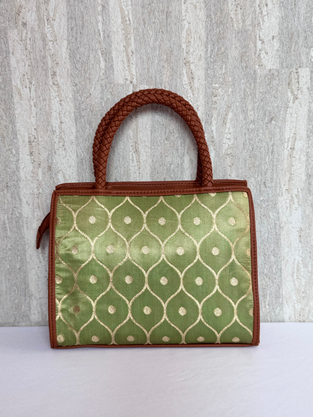 Artista Wavy Moss Green Box Tote