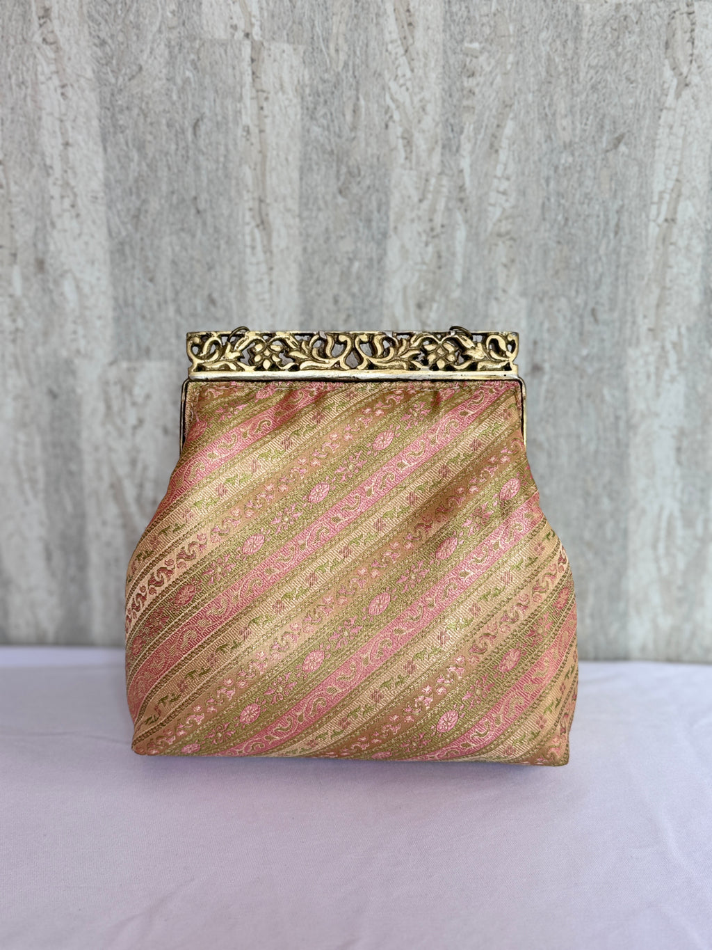 Banarasi Elegance Sanduk Vintage