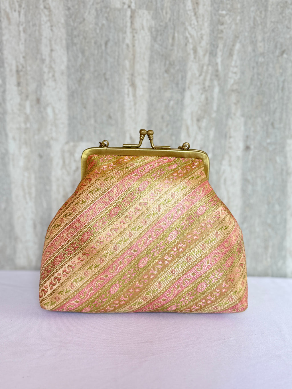 Banarasi Elegance Vintage Clutch