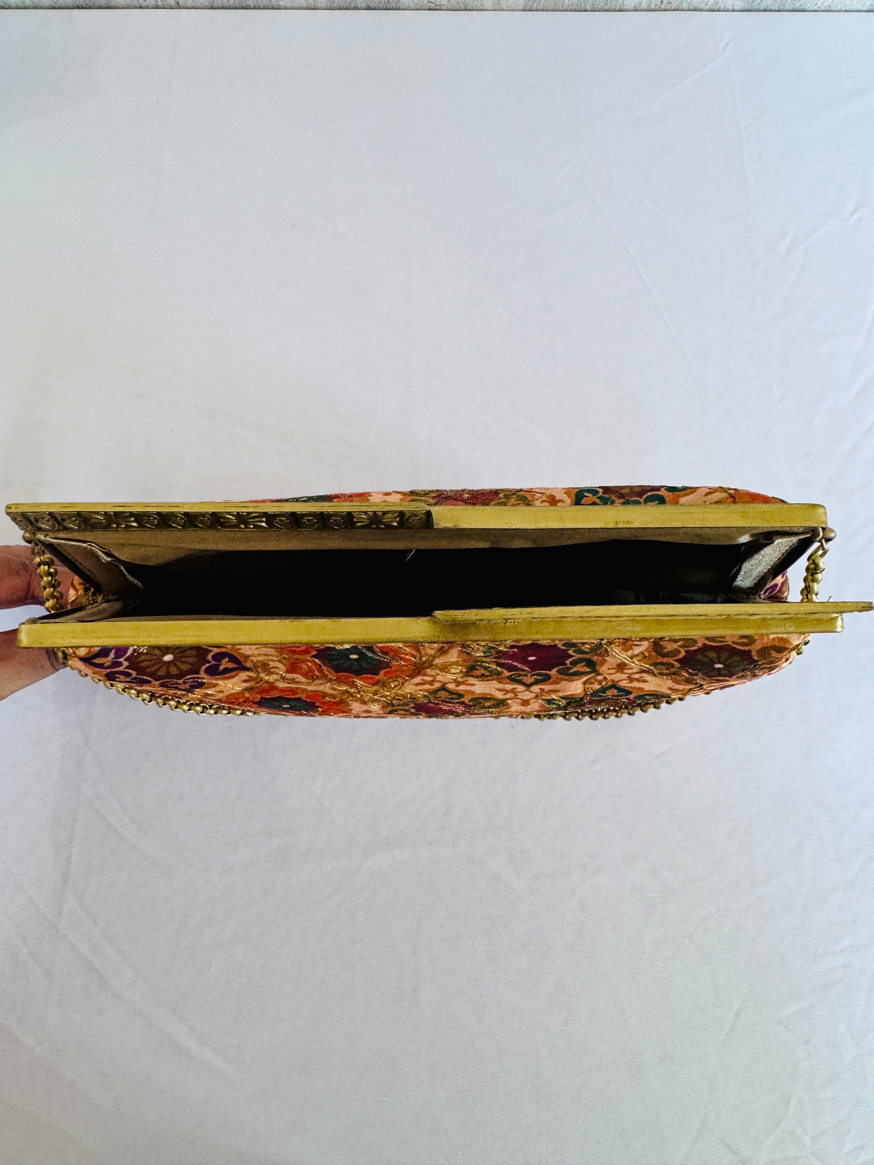 HexaChic Glamour Clutch