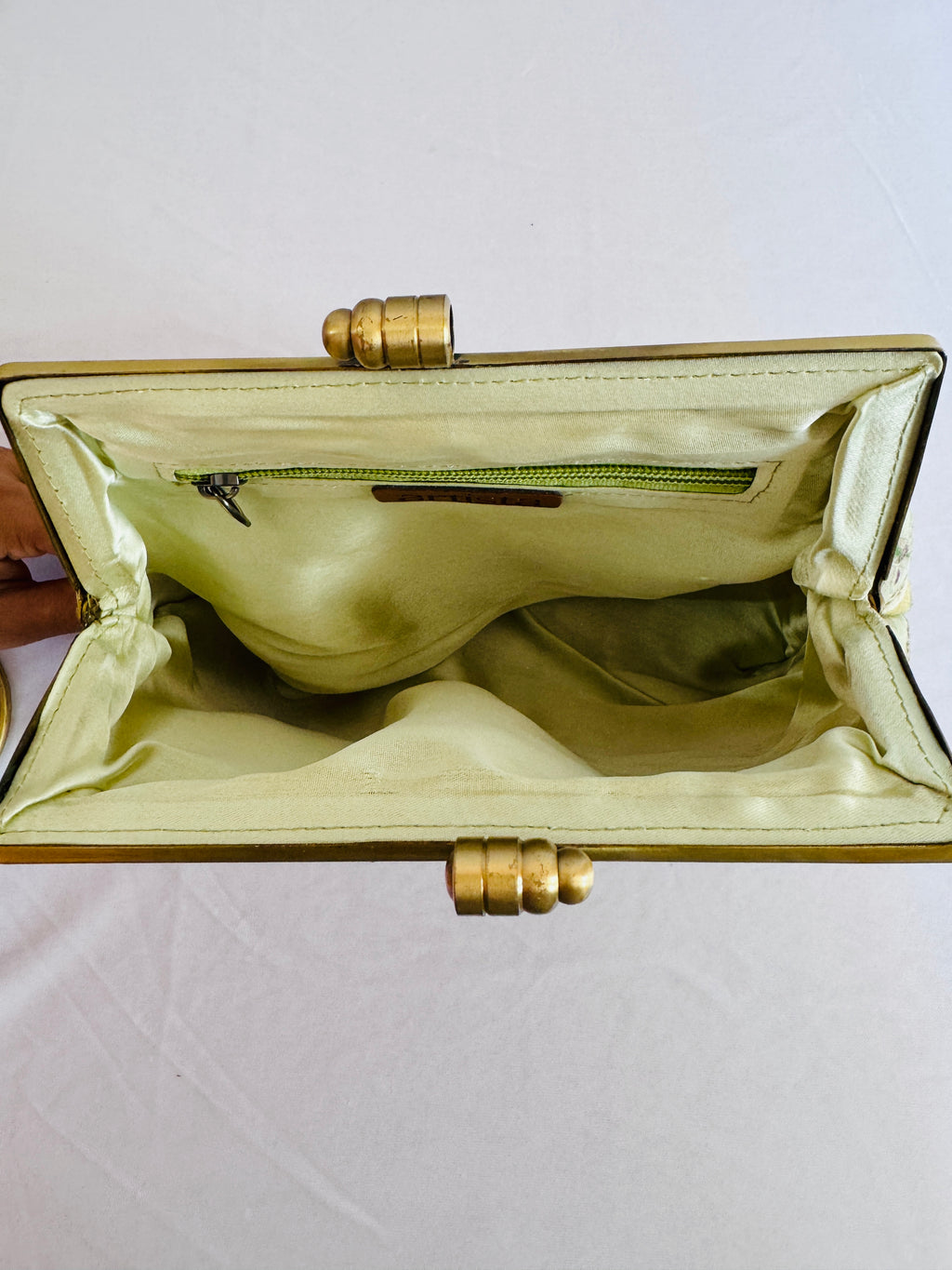 Ivory Ornamental Vintage