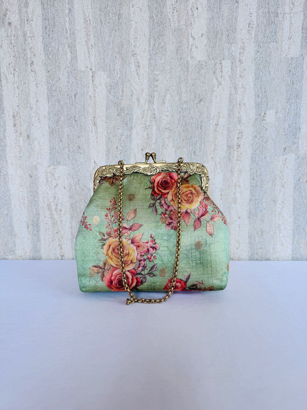 Rose Allure Pista Vintage Clutch