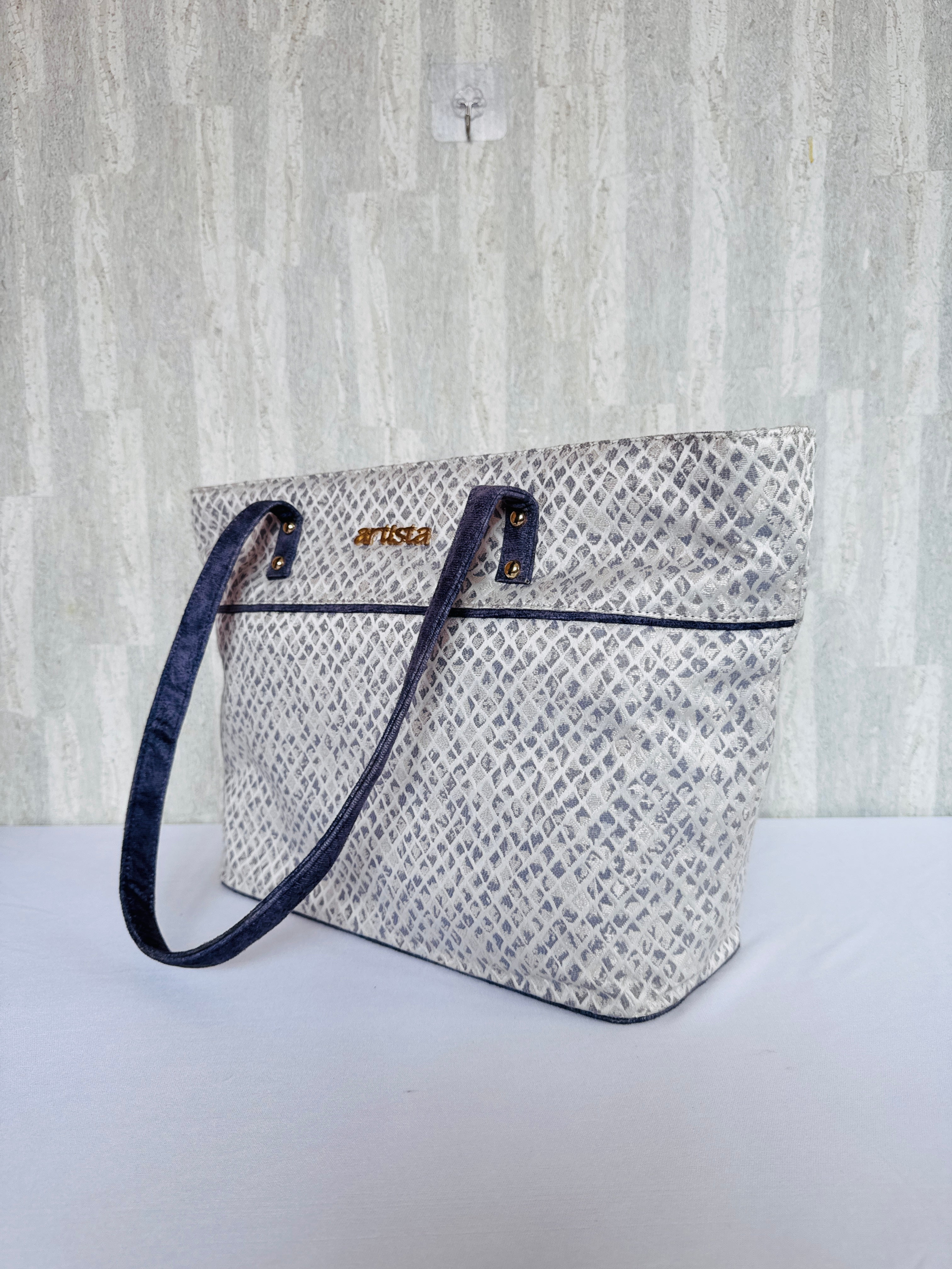 Dainty Delight Tote