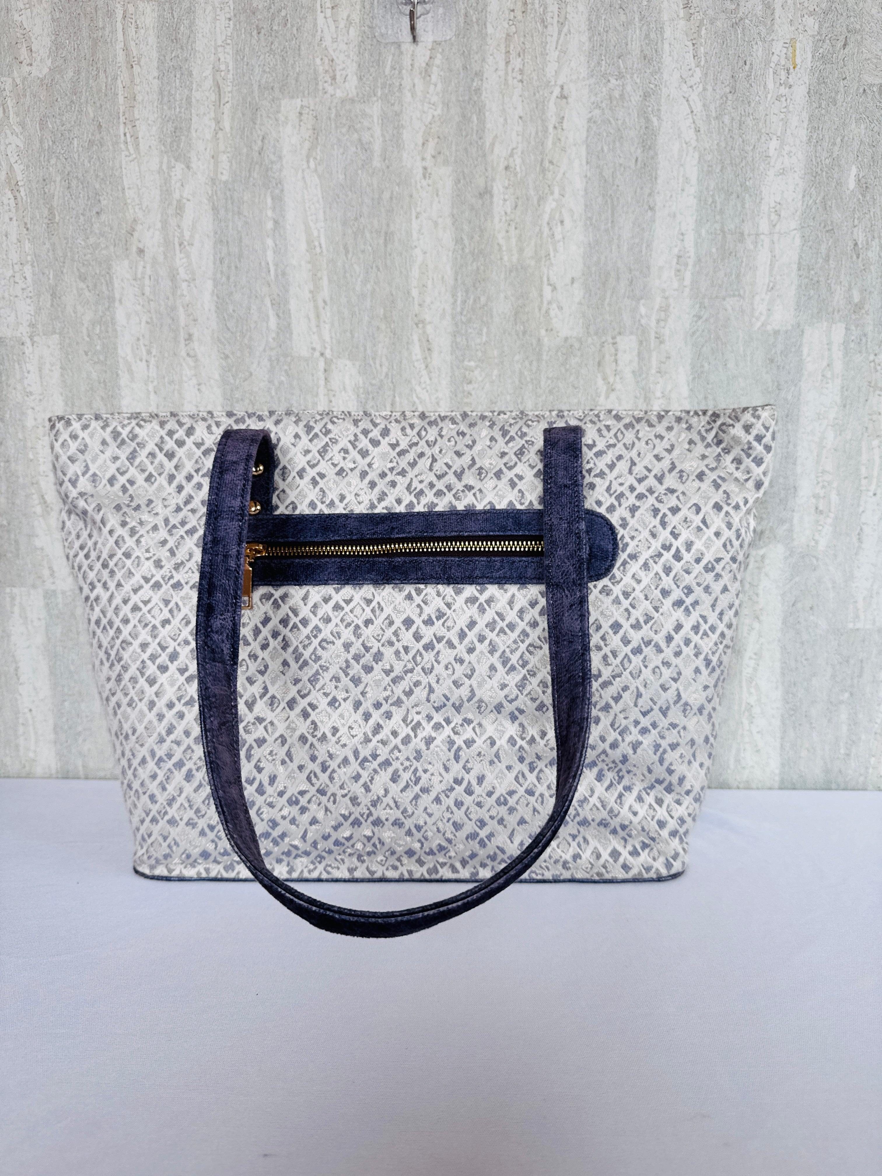 Dainty Delight Tote