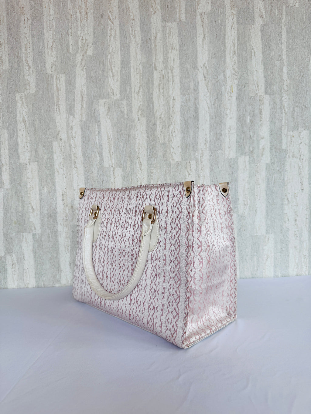 Carnations Book tote