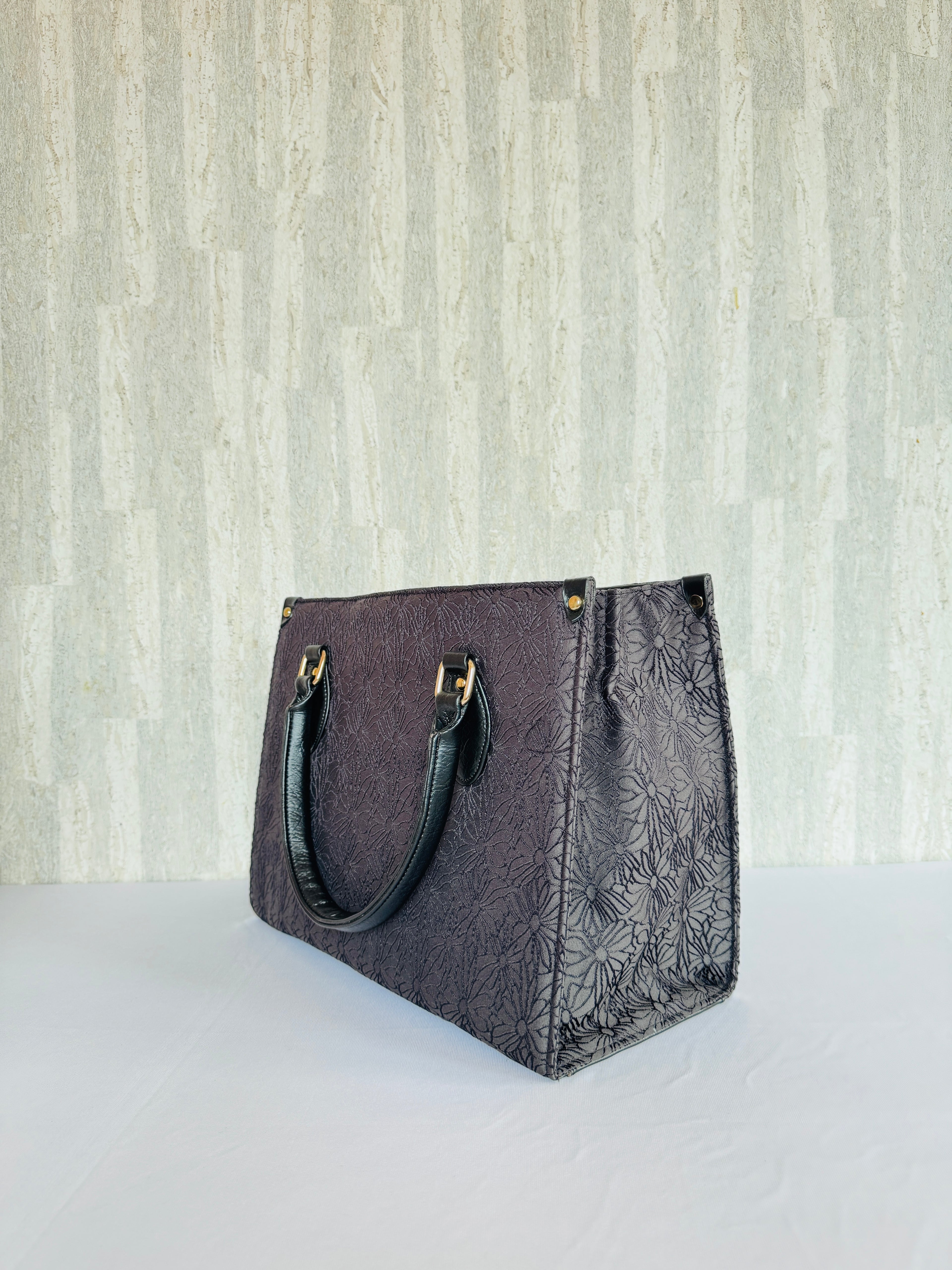 Black Web Textured Book Tote