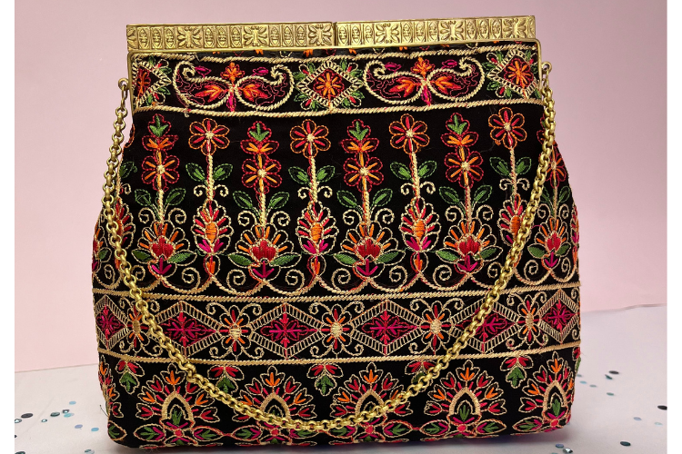 Rangrez Vintage Clutch