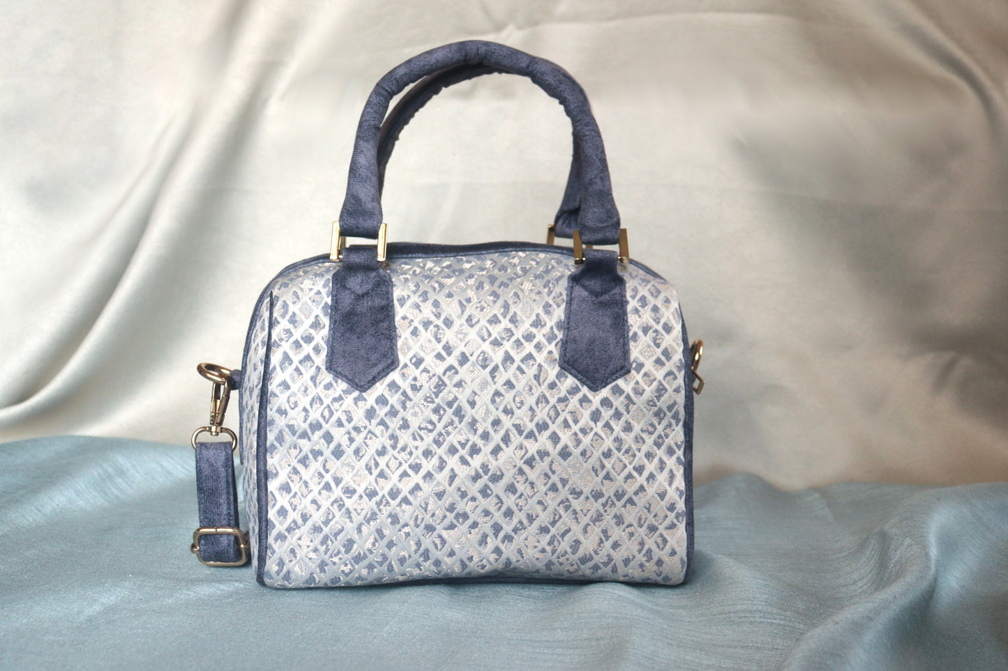 Dainty Delight Mini Duffle